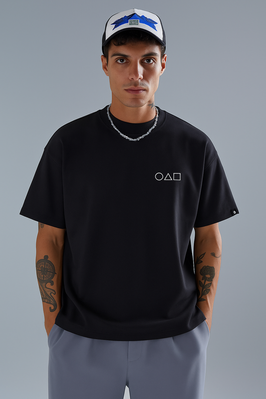 The Front man’s Black oversized T-shirt